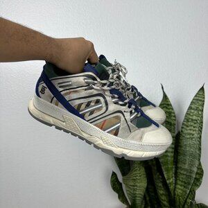 Burberry low cut sneakers  8019879